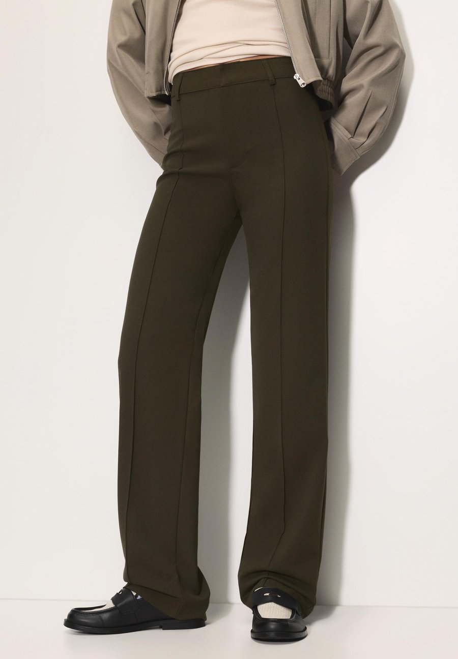 Брюки PULL&BEAR STRAGHT, Khaki
Брюки PULL&BEAR STRAGHT, Khaki