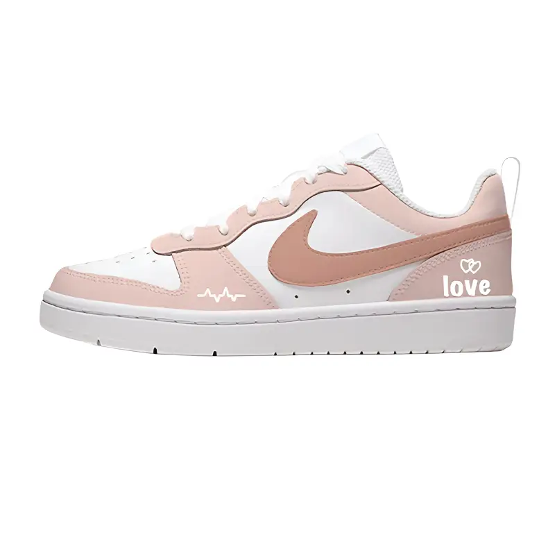 Nike Court Borough Pink Heart Pulse Кожаные противоскользящие устойчивые к истиранию с амортизацией низкие
Nike Court Borough Pink Heart Pulse Кожаные противоскользящие устойчивые к истиранию с амортизацией низкие