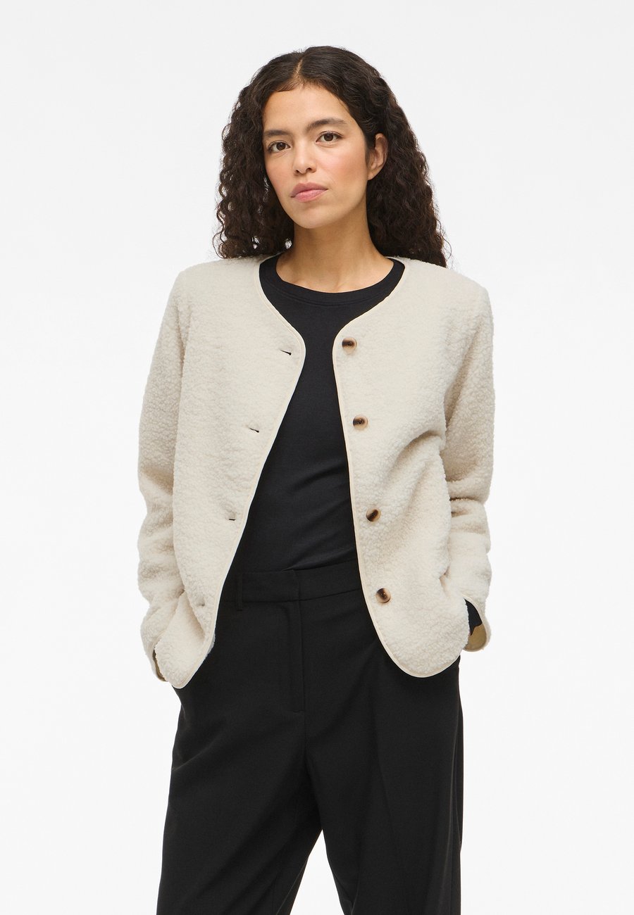 Флисовая куртка VILA VIADA, Birch/Off-White
Флисовая куртка VILA VIADA, Birch/Off-White