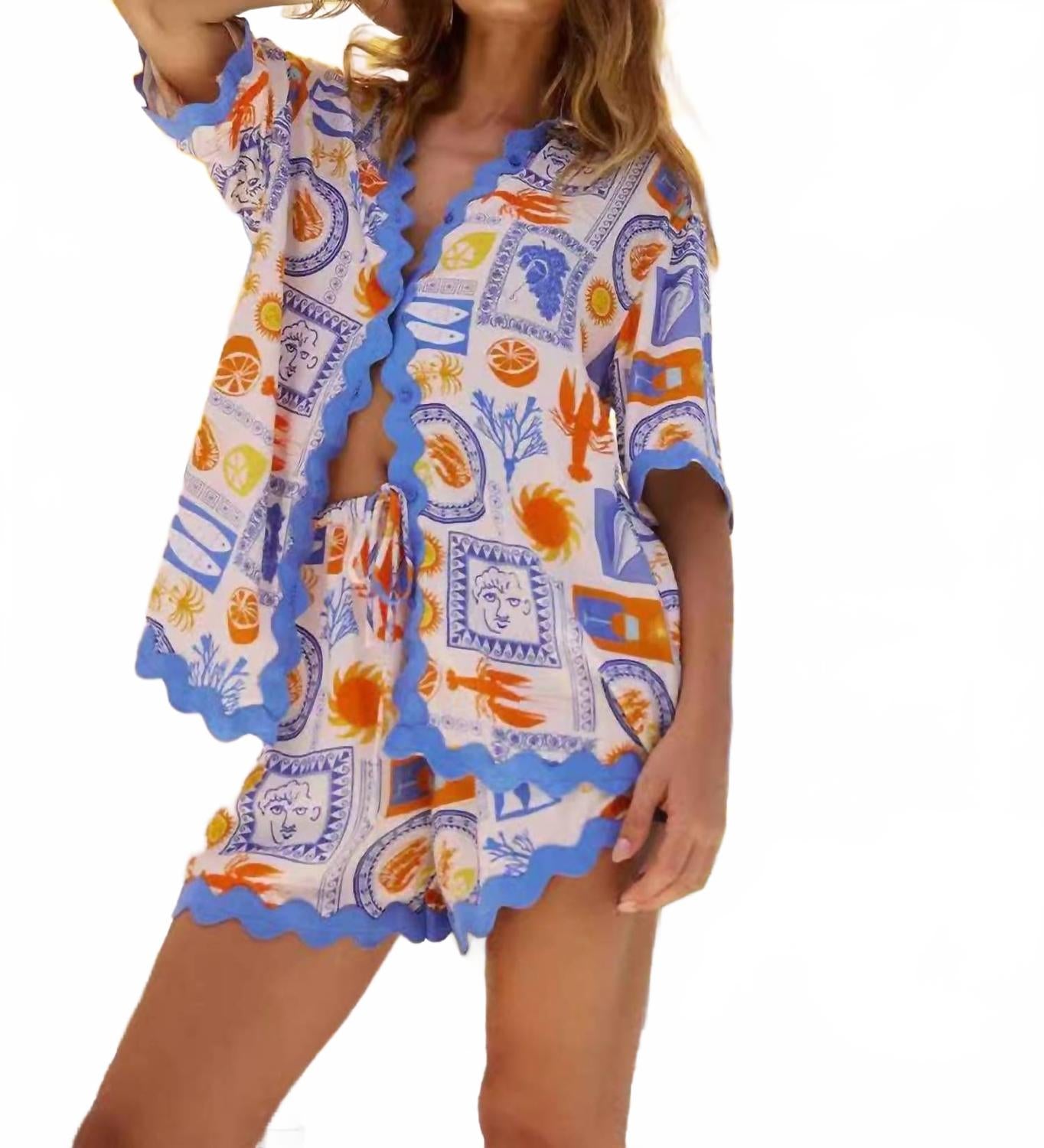 Летние шорты из двух частей с принтом солнца Little Trendy, Sun Print
Летние шорты из двух частей с принтом солнца Little Trendy, Sun Print