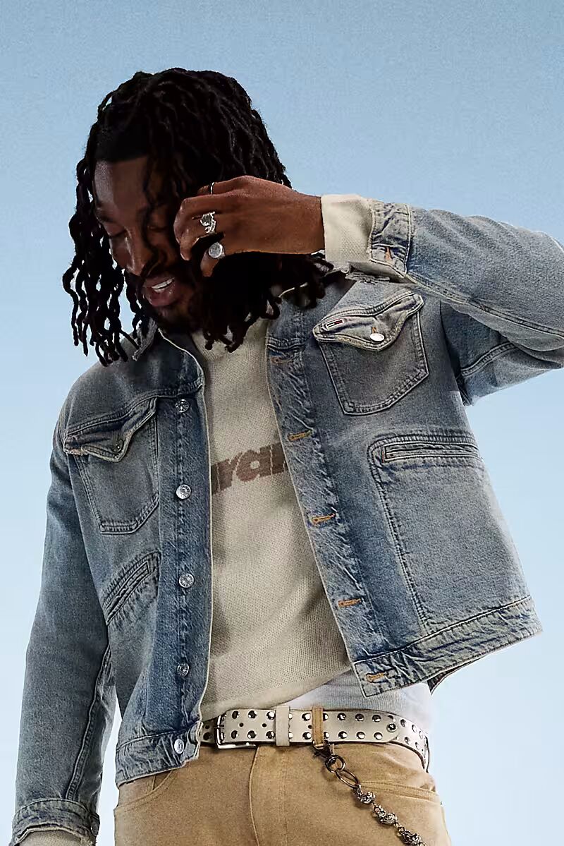 Куртка джинсовая свободного покроя Tommy Jeans Isaac для дальнобойщиков, средняя степень стирки
Куртка джинсовая свободного покроя Tommy Jeans Isaac для дальнобойщиков, средняя степень стирки