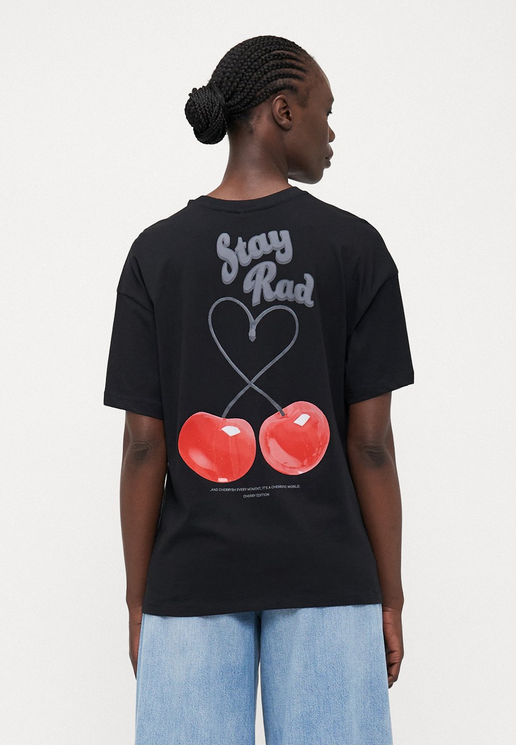 Футболка с принтом ONLCARRIE LIFE CHERRY ONLY Tall, черный
Футболка с принтом ONLCARRIE LIFE CHERRY ONLY Tall, черный