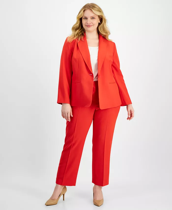 Брючный костюм прямого кроя с одной пуговицей больших размеров Le Suit, красный
Брючный костюм прямого кроя с одной пуговицей больших размеров Le Suit, красный