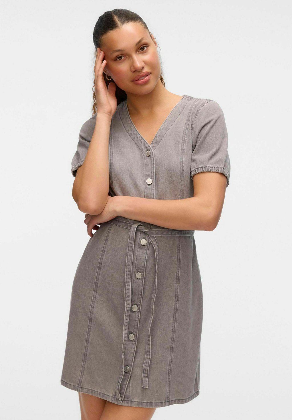 Джинсовое платье VMJANET KURZES Vero Moda, цвет Light Grey Denim
Джинсовое платье VMJANET KURZES Vero Moda, цвет Light Grey Denim