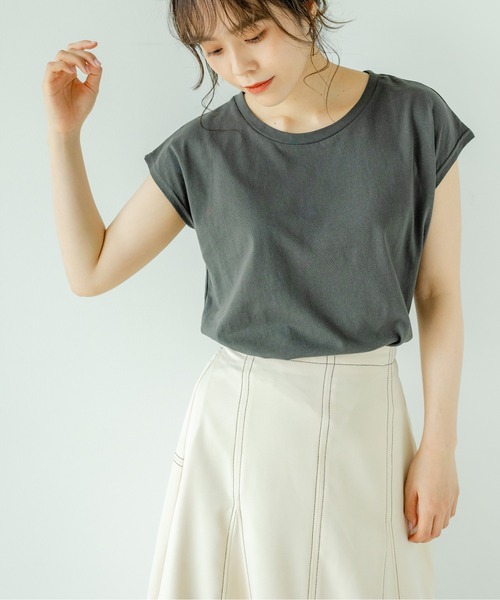 Футболка с французскими рукавами, 100% хлопок TRIANGLE PALETTE, угольно-серый
Футболка с французскими рукавами, 100% хлопок TRIANGLE PALETTE, угольно-серый