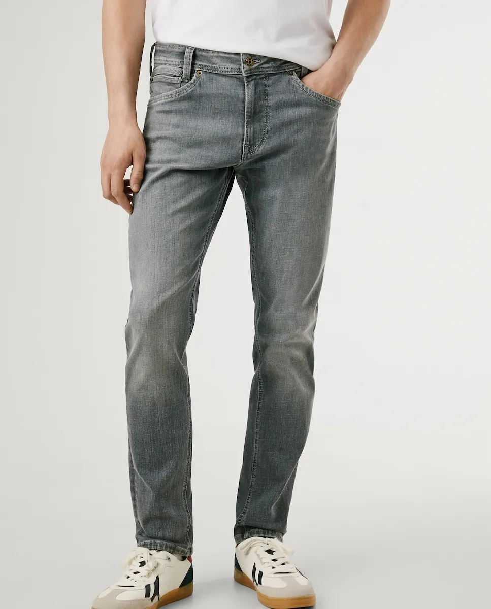 Мужские джинсы-скейтеры Spike с зауженными штанинами и эффектом потертости Pepe Jeans, серый
Мужские джинсы-скейтеры Spike с зауженными штанинами и эффектом потертости Pepe Jeans, серый