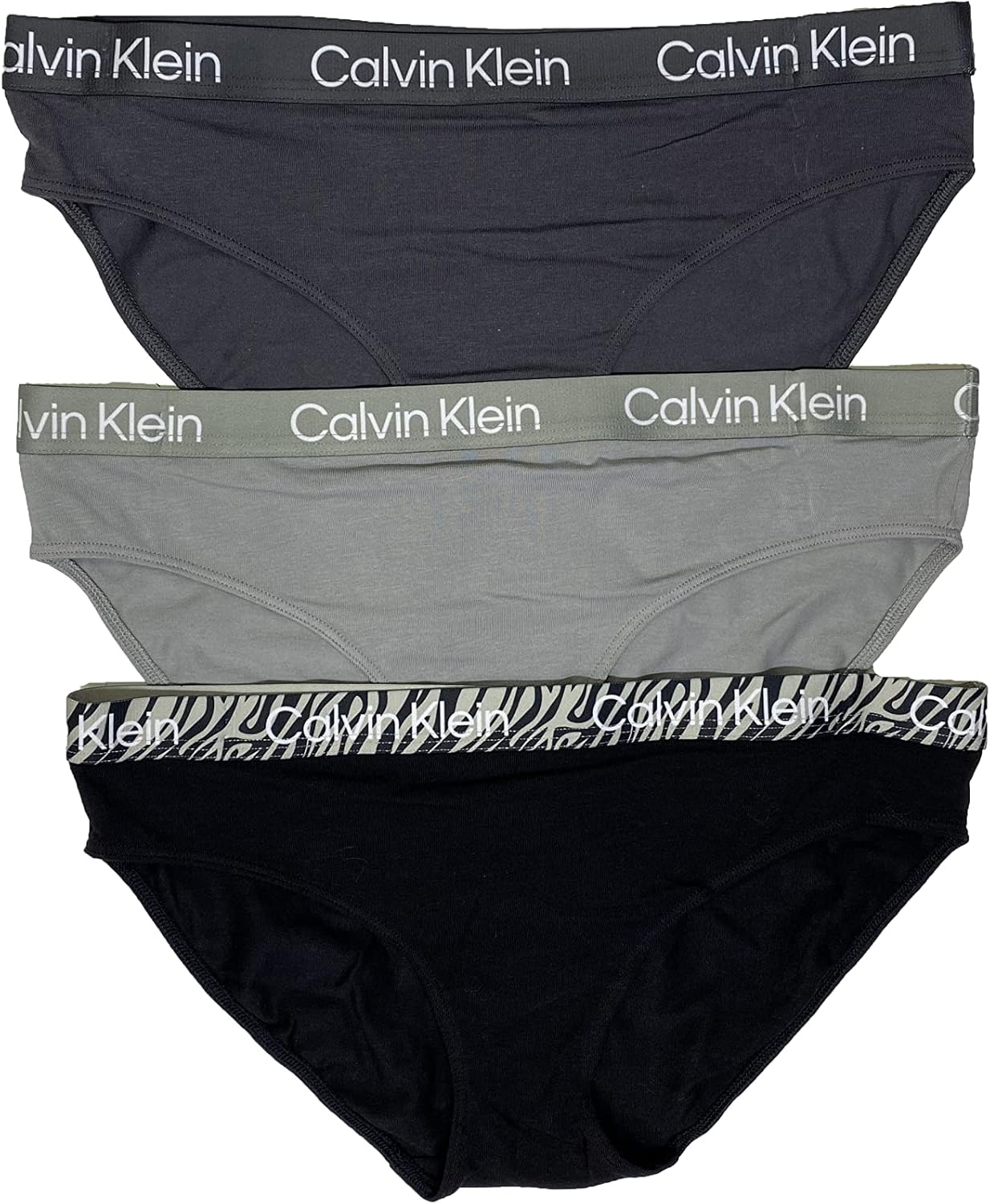 Комплект из 3 женских современных трусиков-бикини Calvin Klein со средней посадкой, G(Qp2645-020)/B
Комплект из 3 женских современных трусиков-бикини Calvin Klein со средней посадкой, G(Qp2645-020)/B