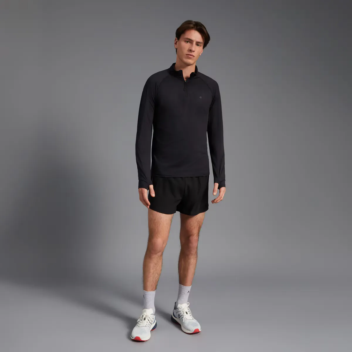 Мужские базовые шорты для бега Boomerang, черный
Мужские базовые шорты для бега Boomerang, черный