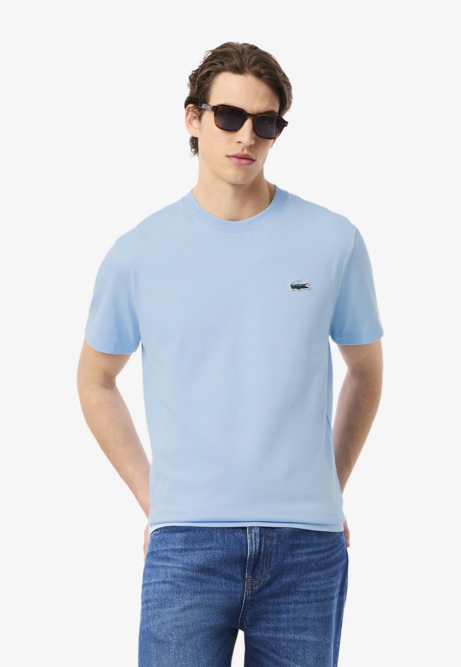 Футболка Lacoste Basic T-shirt, Bleu Pastel-Hbp/Blue
Футболка Lacoste Basic T-shirt, Bleu Pastel-Hbp/Blue