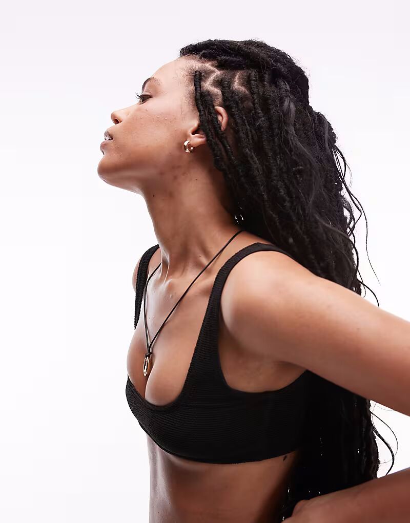 & Other Stories Топ бикини с глубоким вырезом спереди и глубоким вырезом на спине черного цвета
& Other Stories Топ бикини с глубоким вырезом спереди и глубоким вырезом на спине черного цвета