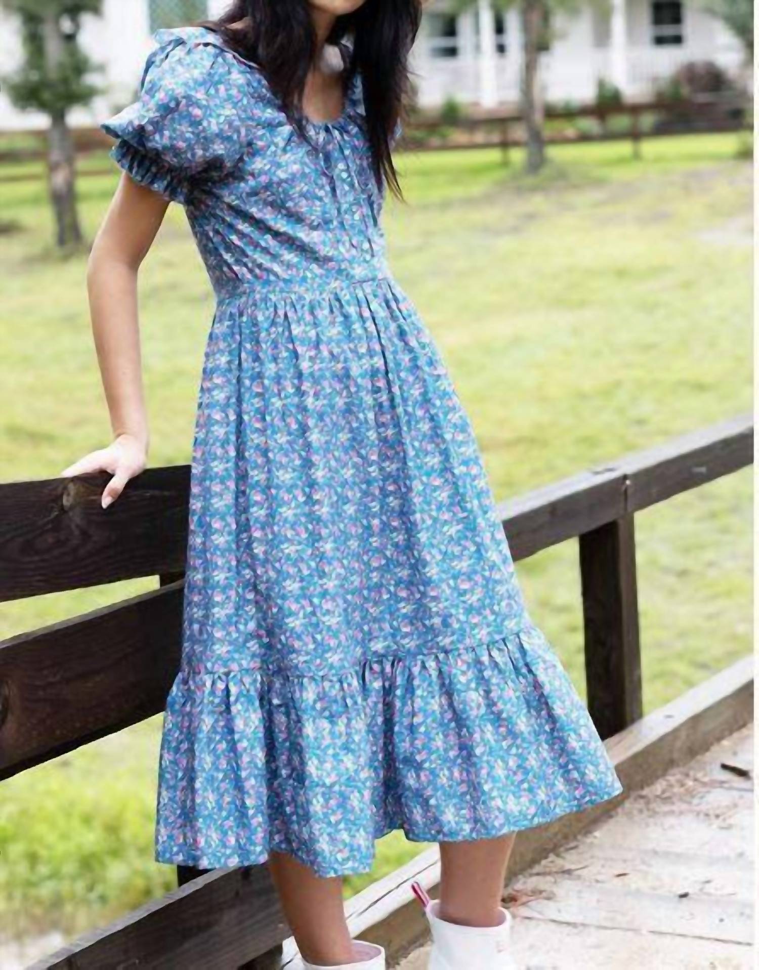 Платье Барбара в синем Afternoon Sustainable Threads
Платье Барбара в синем Afternoon Sustainable Threads