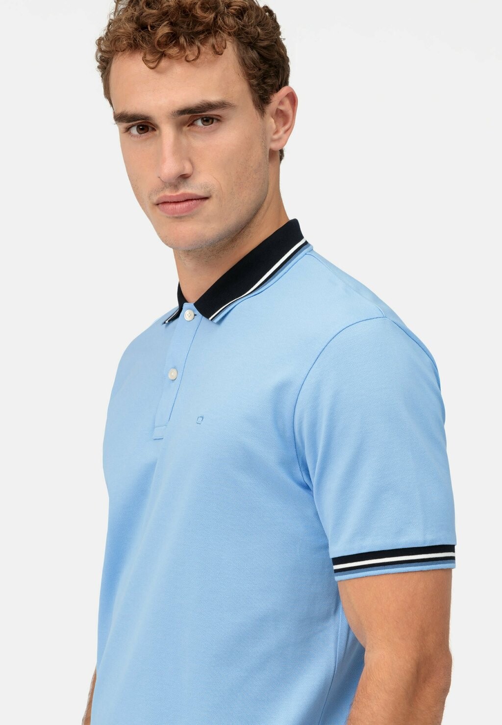 Рубашка-поло Casual Wirk OLYMP, светло-голубая
Рубашка-поло Casual Wirk OLYMP, светло-голубая