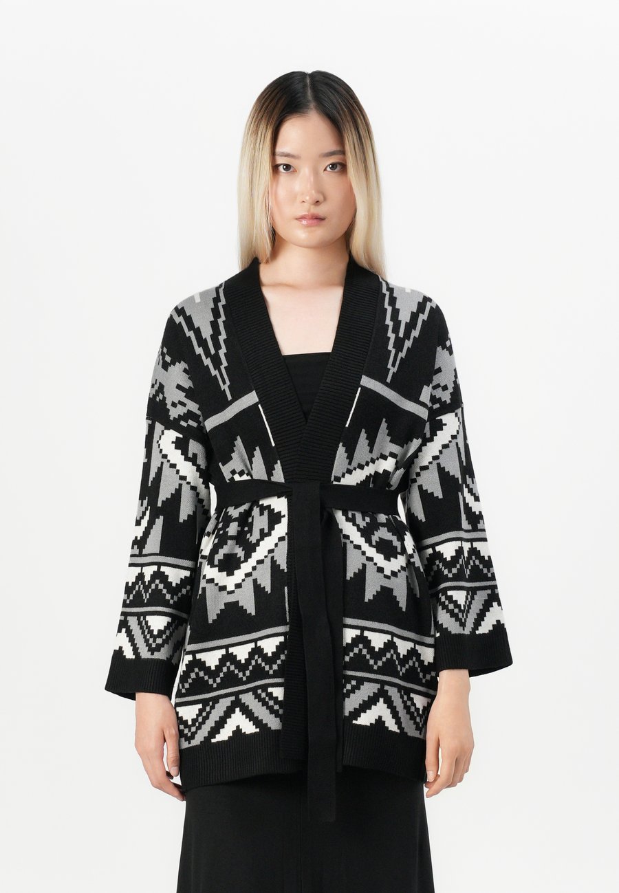 Кардиган ONLY ONLFRIDA LIFE OPEN CARDIGAN, Black/Grey/Birch/Black
Кардиган ONLY ONLFRIDA LIFE OPEN CARDIGAN, Black/Grey/Birch/Black