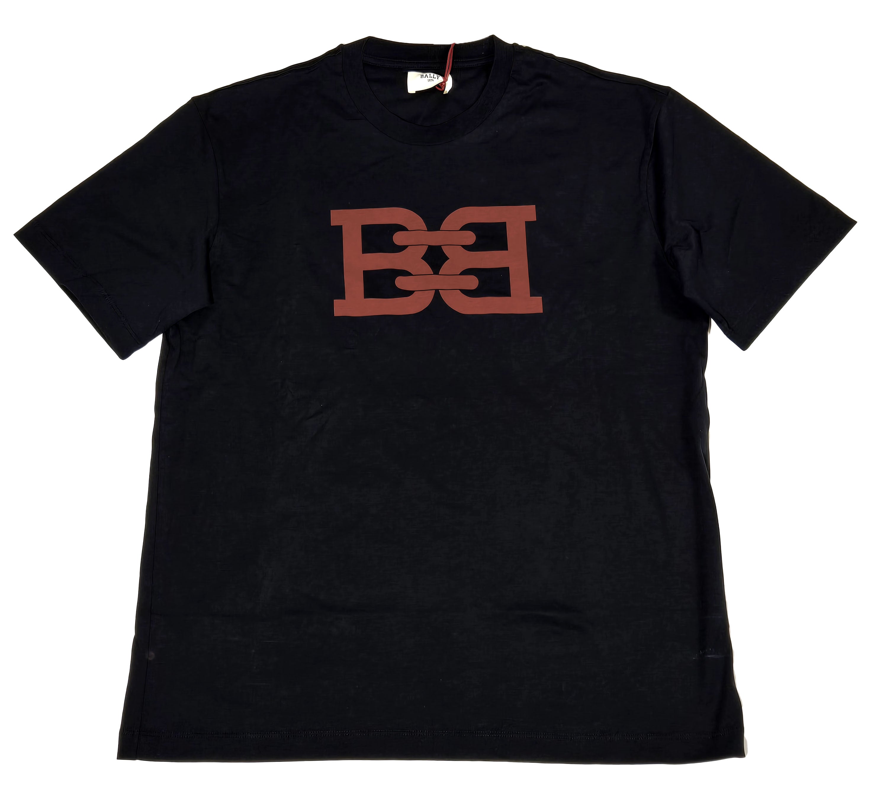 Футболка мужская черная Bally 6301038 из 100% хлопка с принтом B-Chain
Футболка мужская черная Bally 6301038 из 100% хлопка с принтом B-Chain