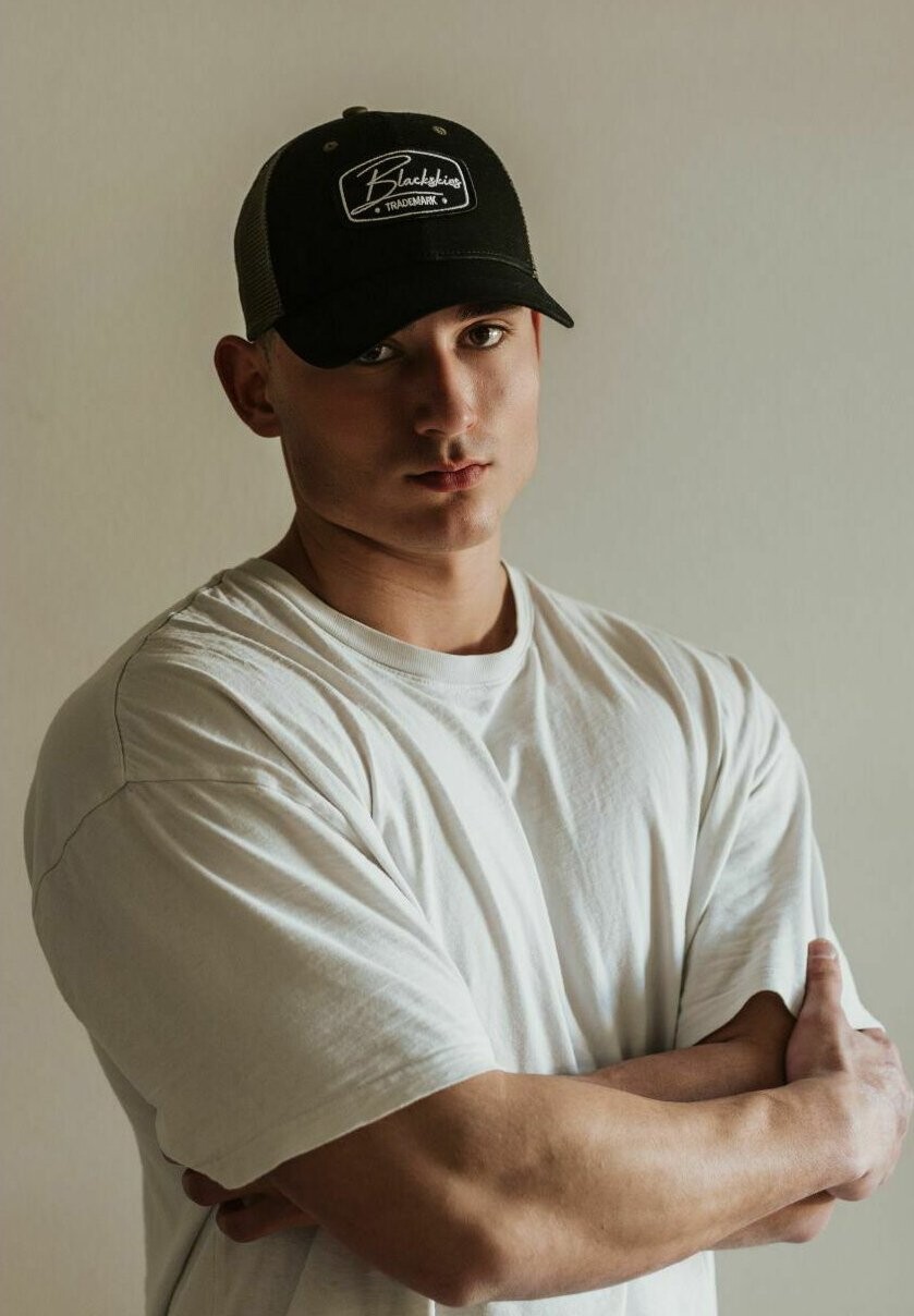 Бейсболка RAZOR Blackskies, цвет black/olive 
Бейсболка RAZOR Blackskies, цвет black/olive