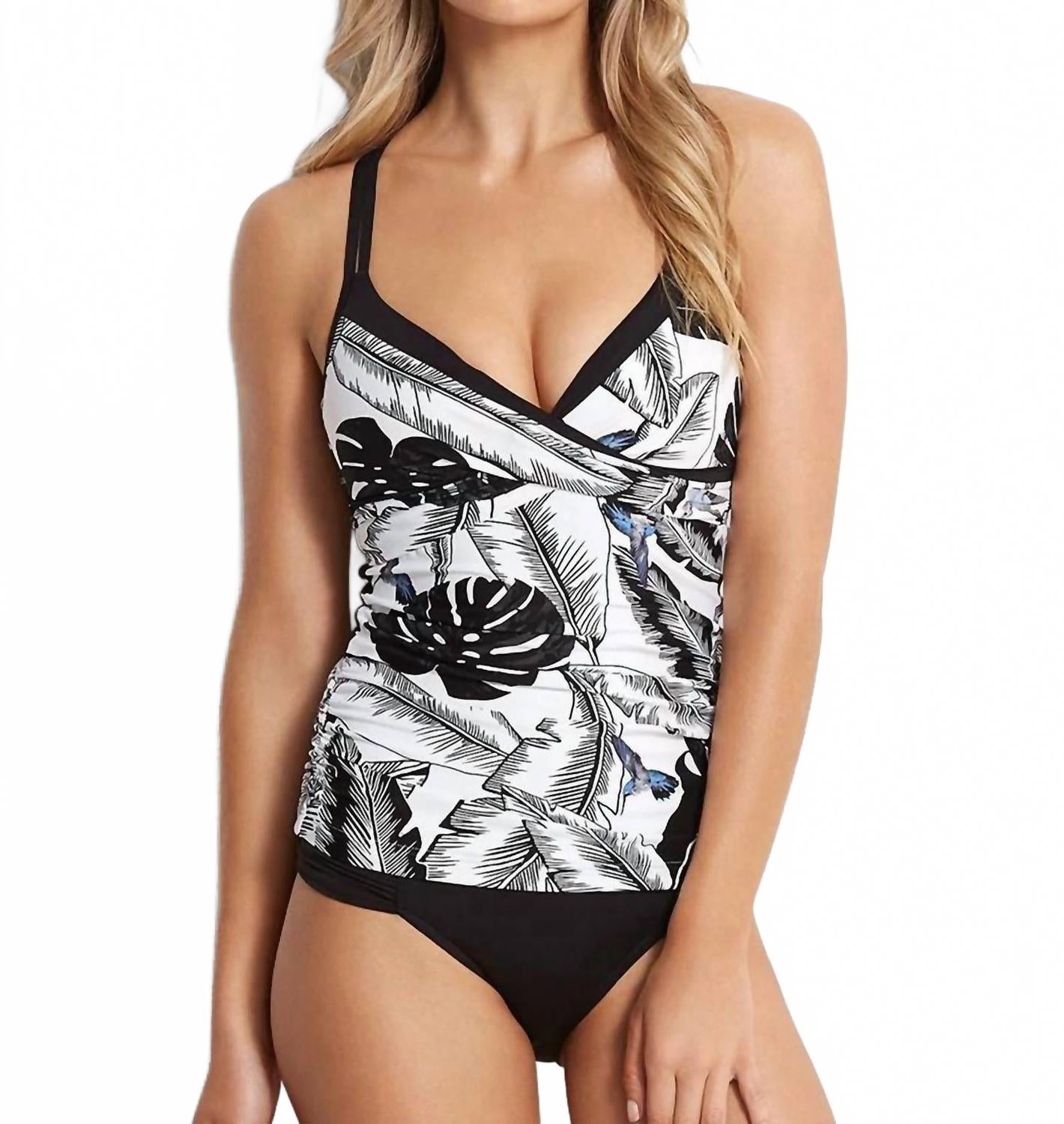 Топ-танкини Palm Beach Wrap черного цвета Seafolly
Топ-танкини Palm Beach Wrap черного цвета Seafolly