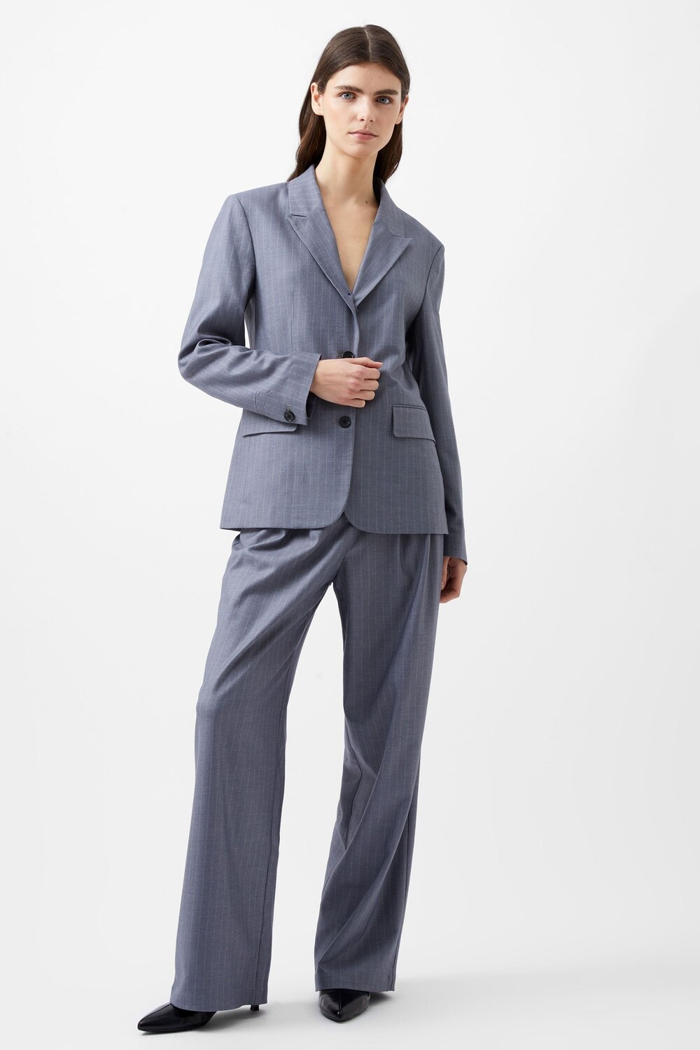 Блейзер в тонкую полоску от fiorella French Connection, серый
Блейзер в тонкую полоску от fiorella French Connection, серый