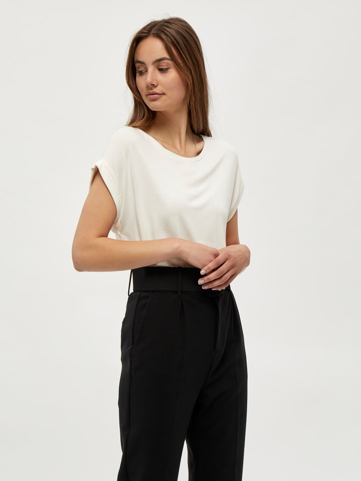 Футболка в цвете Гардения Peppercorn
Футболка в цвете Гардения Peppercorn