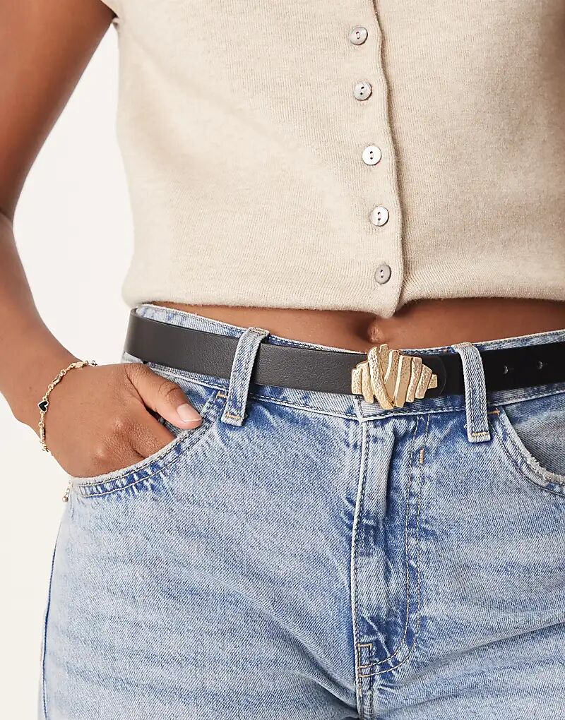 Ремень с фактурной пластиной на талии и бедрах ASOS DESIGN черного цвета
Ремень с фактурной пластиной на талии и бедрах ASOS DESIGN черного цвета