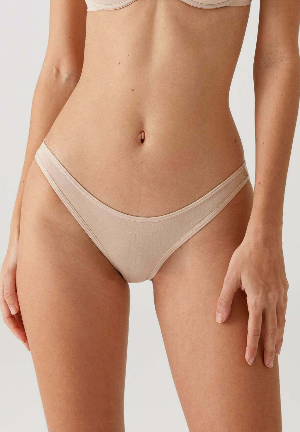 Трусы 6 PACK Viuma Milano, бежевый
Трусы 6 PACK Viuma Milano, бежевый