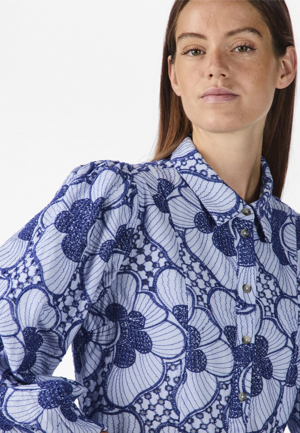 Платье-рубашка на талии YASSABBIE SHIRT DRESS YAS, светло-голубой 
Платье-рубашка на талии YASSABBIE SHIRT DRESS YAS, светло-голубой