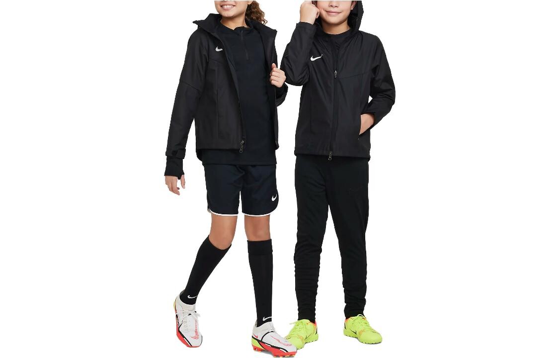 Детская куртка Nike, цвет Black
Детская куртка Nike, цвет Black