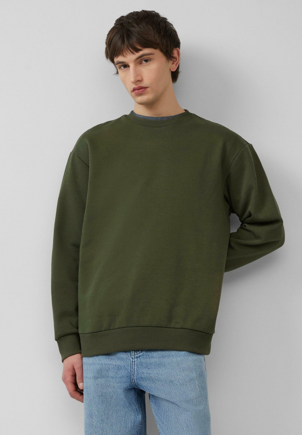 Толстовка MIT LOGO-STICKEREI QS, зеленый
Толстовка MIT LOGO-STICKEREI QS, зеленый