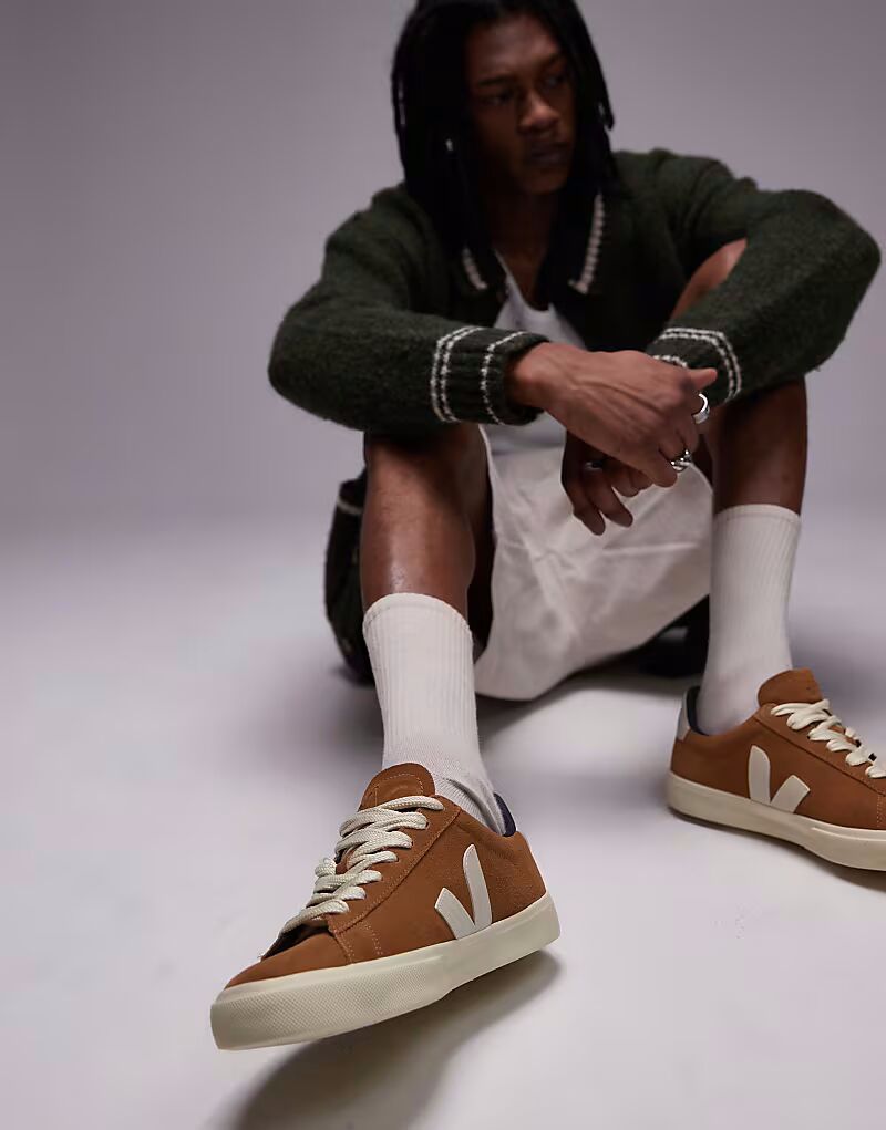 Светло-коричневые кроссовки VEJA Campo
Светло-коричневые кроссовки VEJA Campo