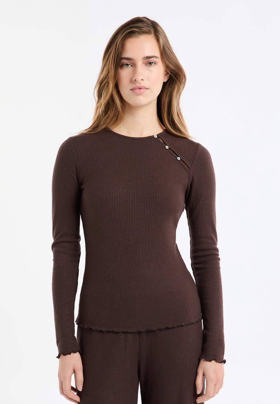 Пижамный топ Etam JOVANA, Dark Brown
Пижамный топ Etam JOVANA, Dark Brown