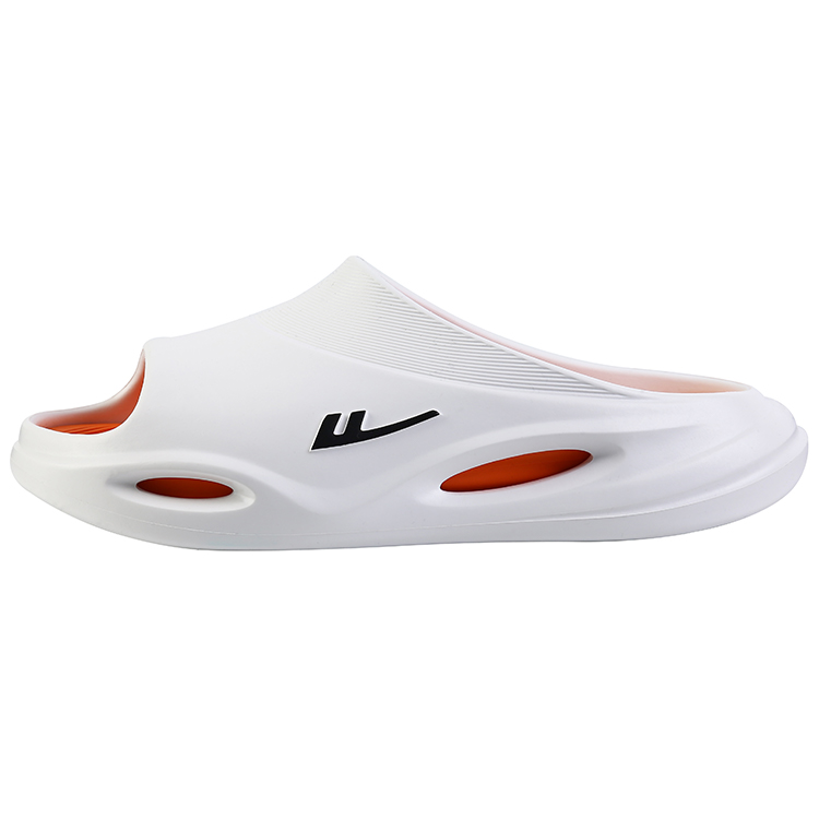 Домашние тапочки Warrior бело-оранжевые
Домашние тапочки Warrior бело-оранжевые