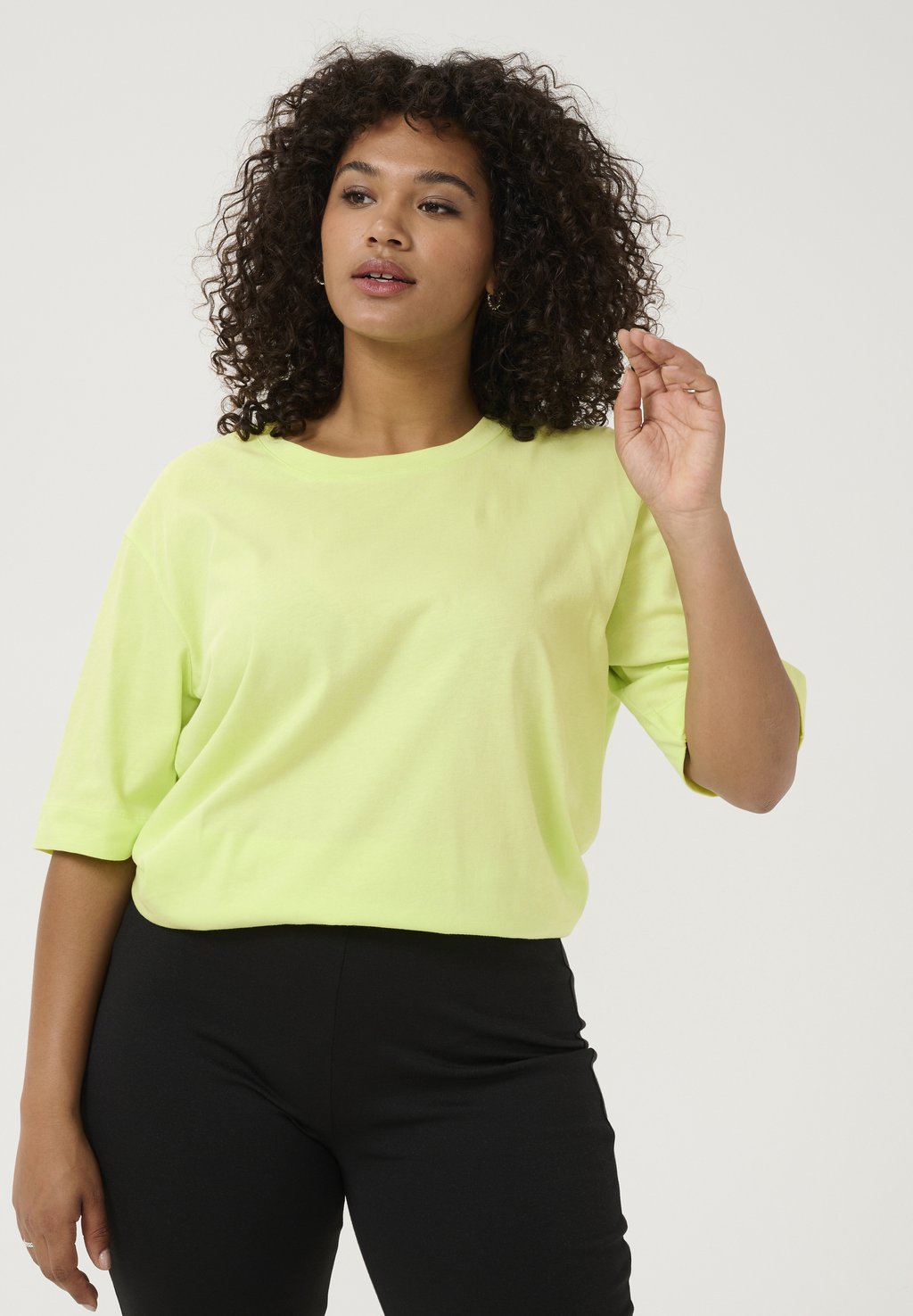 Базовая футболка MINA Kaffe Curve, зеленый
Базовая футболка MINA Kaffe Curve, зеленый