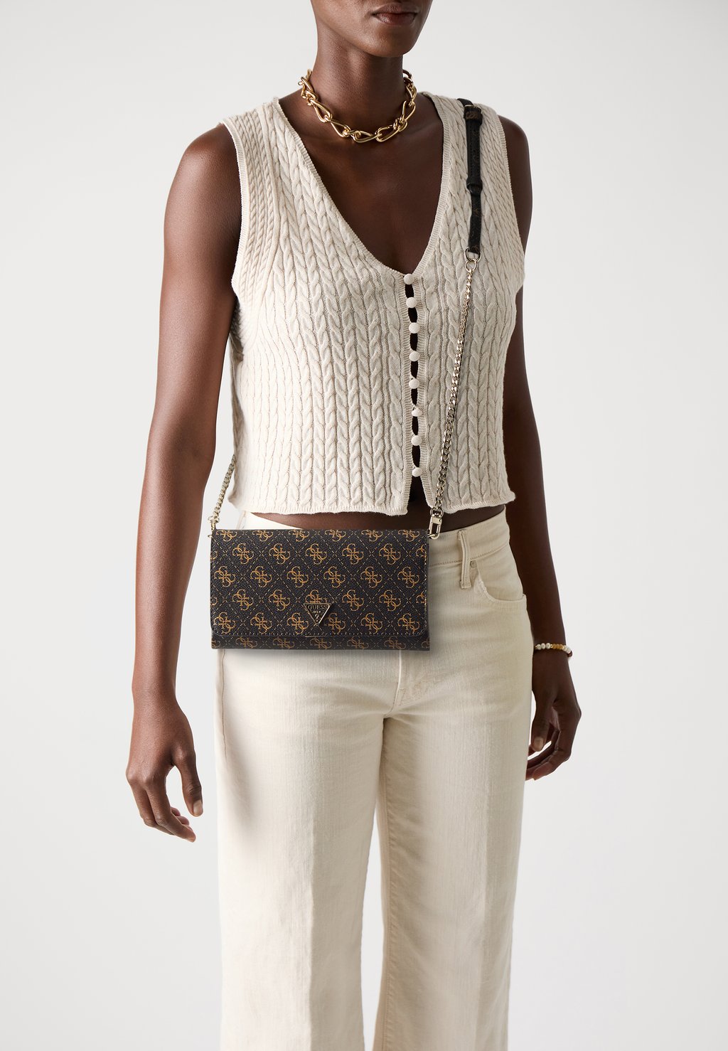 Сумка через плечо NOELLE II XBODY FLAP ORGANIZER - Across body bag Guess, коричневый
Сумка через плечо NOELLE II XBODY FLAP ORGANIZER - Across body bag Guess, коричневый