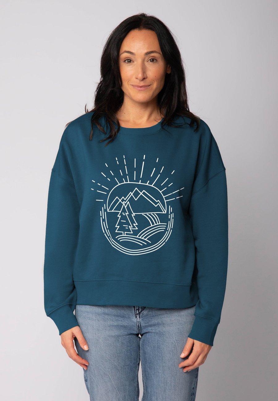Толстовка watapparel NATUR IST SCHÖN, Deep Teal/Turquoise
Толстовка watapparel NATUR IST SCHÖN, Deep Teal/Turquoise