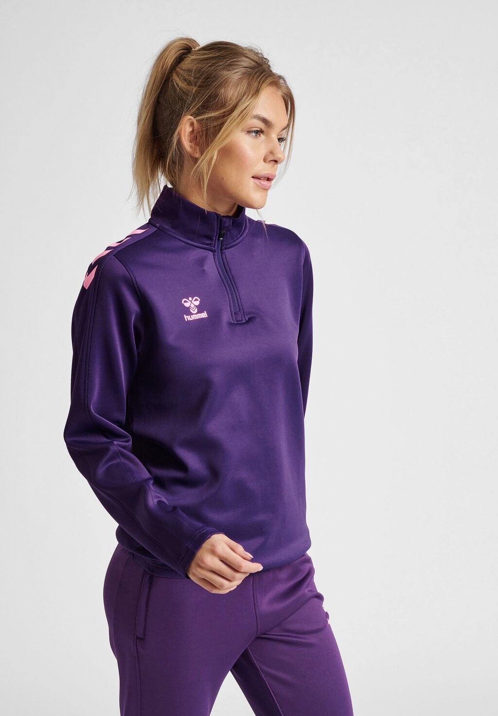 Толстовка Hummel
Толстовка Hummel