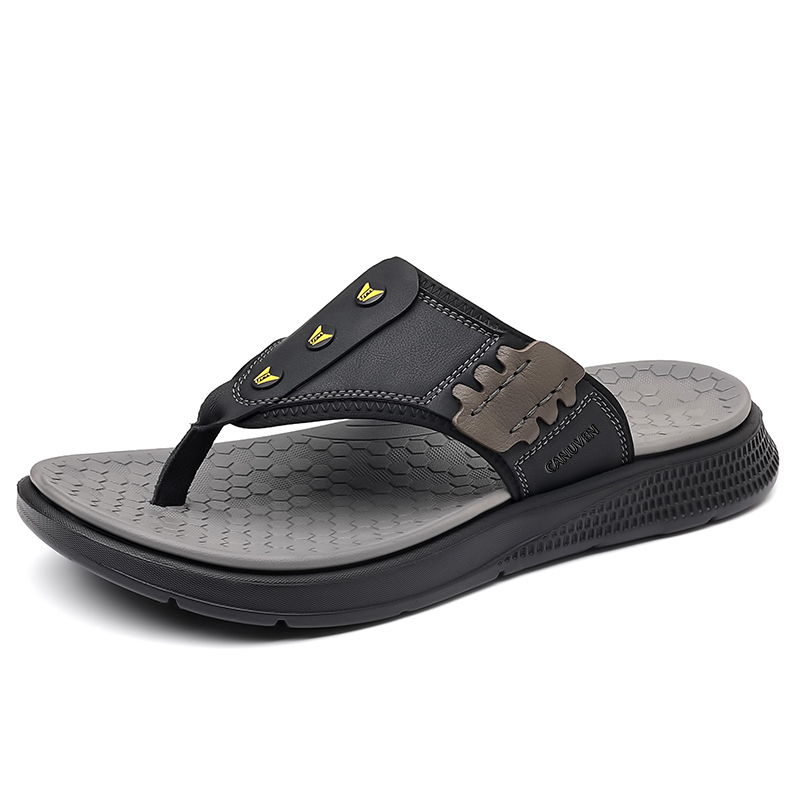 Кожаные, износостойкие, быстросохнущие шлепанцы мужские CANUVEN, Black
Кожаные, износостойкие, быстросохнущие шлепанцы мужские CANUVEN, Black