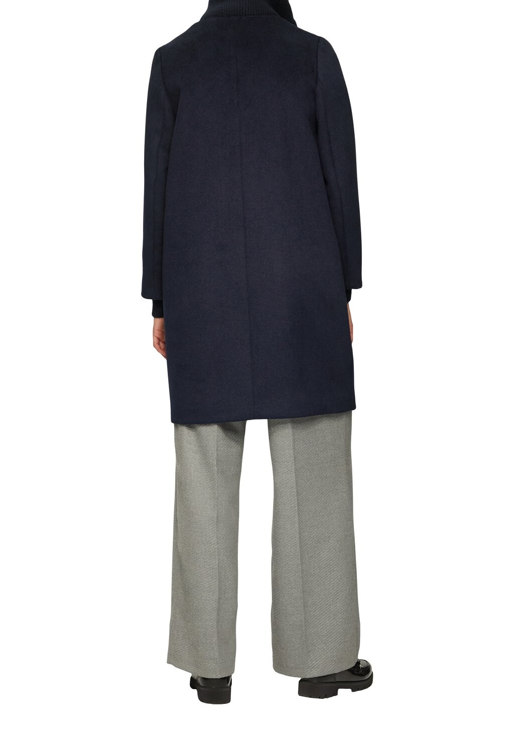 Короткое пальто s.Oliver BLACK LABEL, черный
Короткое пальто s.Oliver BLACK LABEL, черный