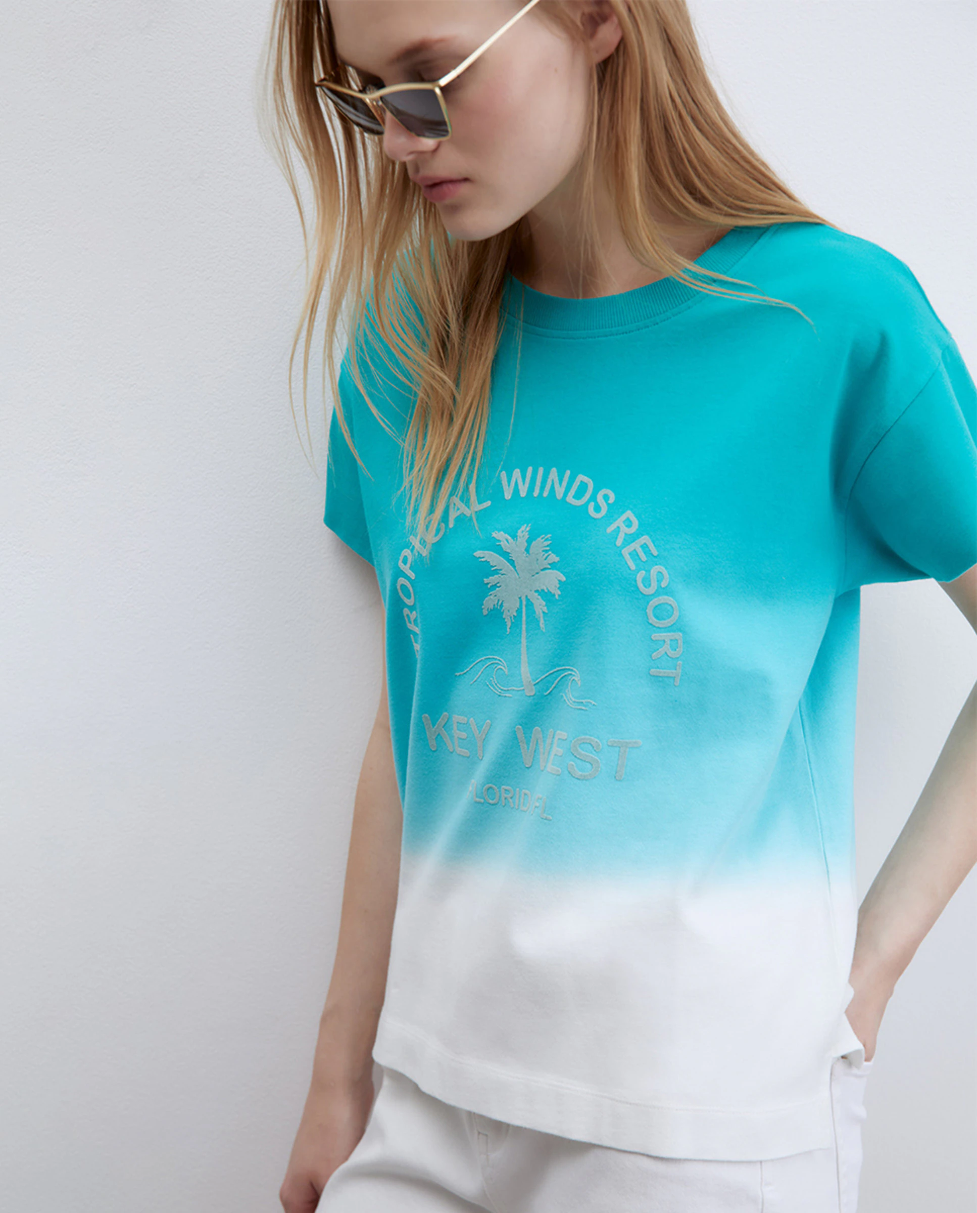 Футболка тай-дай Sfera, изумрудный
Футболка тай-дай Sfera, изумрудный