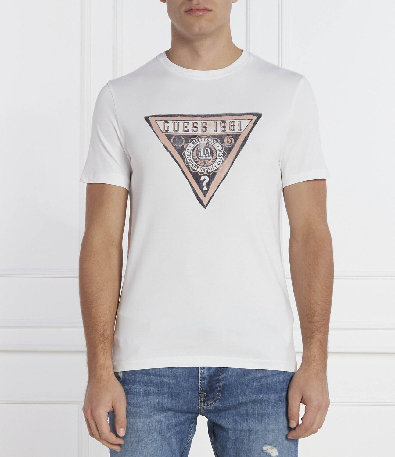 Футболка GUESS Regular Fit, белый
Футболка GUESS Regular Fit, белый