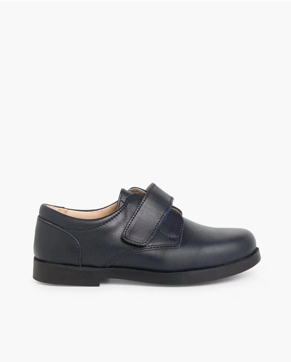 Блюхеры кожаные для мальчика с клейкой лентой Pisamonas, темно-синий
Блюхеры кожаные для мальчика с клейкой лентой Pisamonas, темно-синий