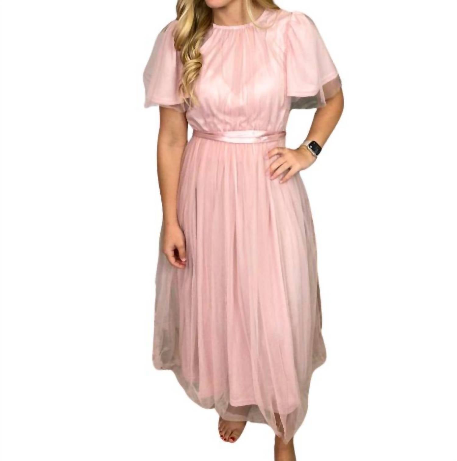 Тюлевое платье миди в светло-розовом цвете Blu Pepper
Тюлевое платье миди в светло-розовом цвете Blu Pepper