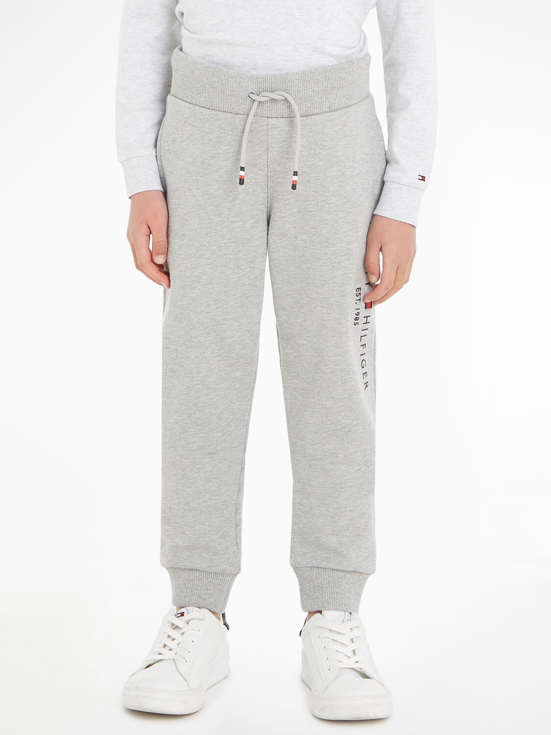 Детские джоггеры Essential из органического хлопка с логотипом Tommy Hilfiger, светло-серый вереск
Детские джоггеры Essential из органического хлопка с логотипом Tommy Hilfiger, светло-серый вереск
