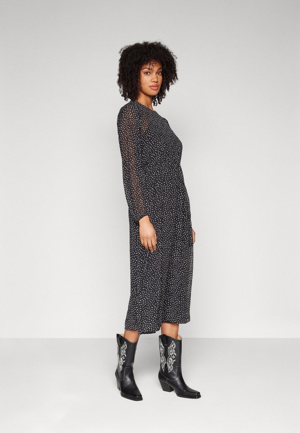 Длинное платье Vibritanja Dot O-Neck Midi Dress VILA, цвет black beauty
Длинное платье Vibritanja Dot O-Neck Midi Dress VILA, цвет black beauty