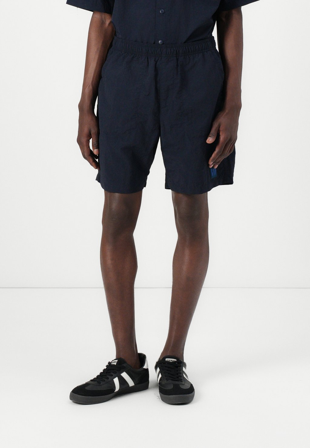 Шорты GAP, темно-синий
Шорты GAP, темно-синий