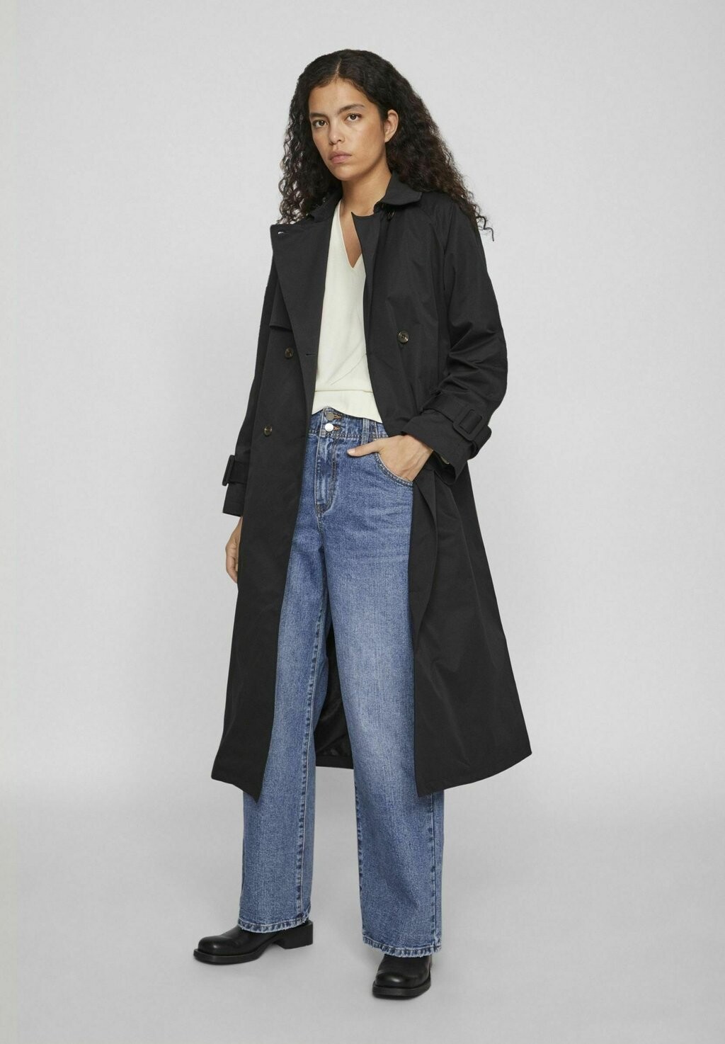 Тренчкот VIVIANNA VILA ROUGE, антрацит, Черный, Тренчкот VIVIANNA VILA ROUGE, антрацит
Тренчкот VIVIANNA VILA ROUGE, антрацит, Черный, Тренчкот VIVIANNA VILA ROUGE, антрацит