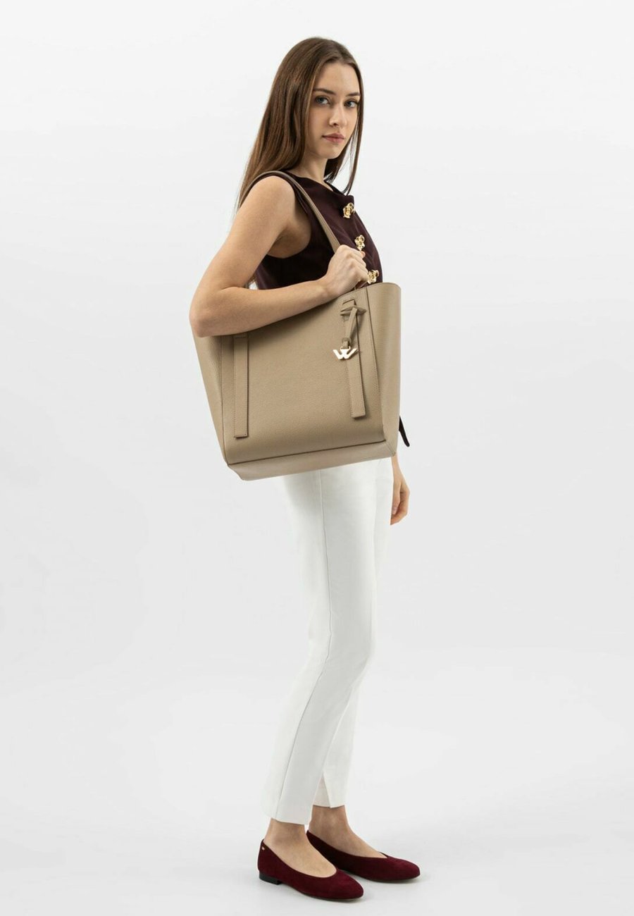 Сумка-шоппер Wojas Tote bag, Beige /Beige
Сумка-шоппер Wojas Tote bag, Beige /Beige