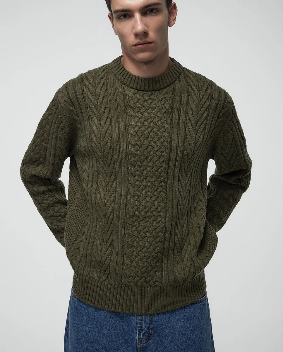 Красный свитер с узором косы Sfera
Красный свитер с узором косы Sfera