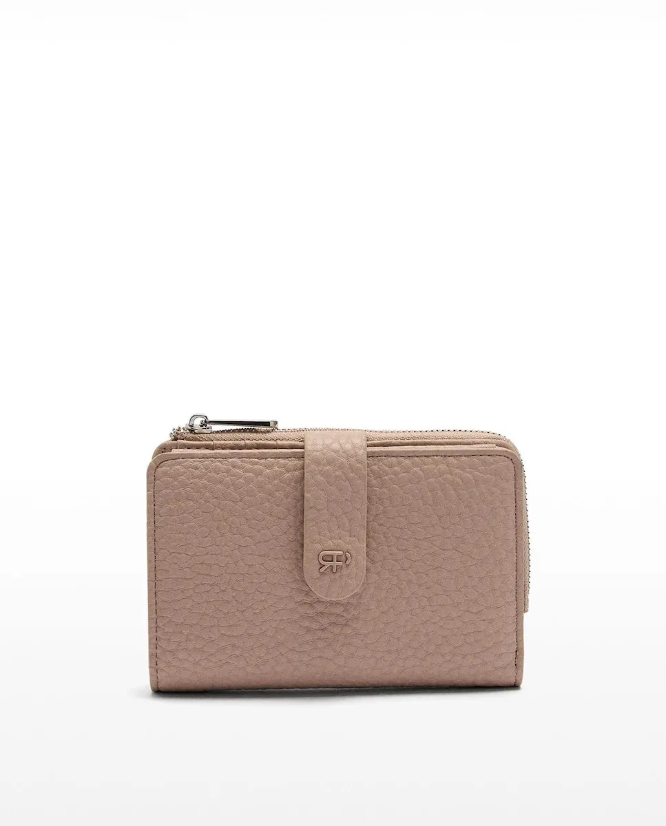 Средняя женская сумка с гладкой молнией Parfois, розовый
Средняя женская сумка с гладкой молнией Parfois, розовый