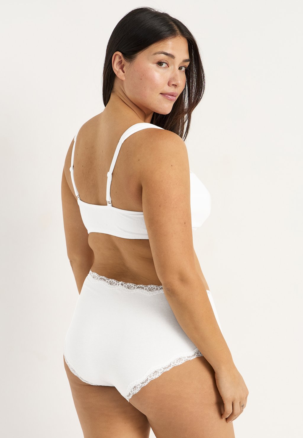 Бюстгальтер на косточках FRONT-CLOSING SOFT Cellbes of Sweden, белый
Бюстгальтер на косточках FRONT-CLOSING SOFT Cellbes of Sweden, белый