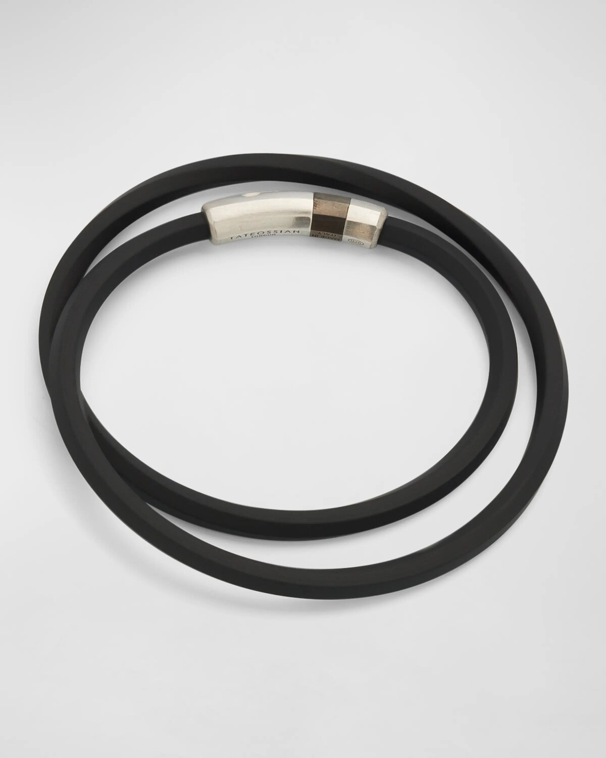 Мужской резиновый браслет с двойной оберткой Tateossian, цвет Black
Мужской резиновый браслет с двойной оберткой Tateossian, цвет Black