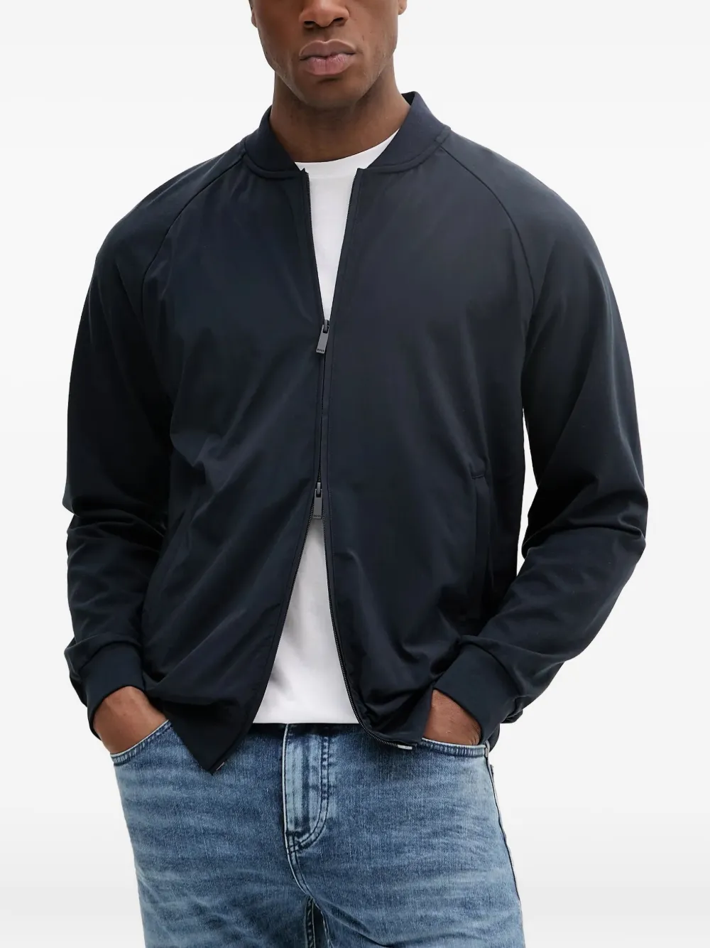 Куртка-бомбер на молнии BOSS, черный
Куртка-бомбер на молнии BOSS, черный